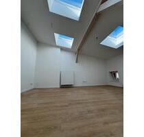 Erstbezug: 2 Zimmer-Dachgeschosswohnung Nähe Bahnhof - Strausberg