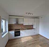 Gemütliche 2-ZKB Dachgeschosswohnung mit Südbalkon und PKW-Stellplatz in Bielefeld Jöllenbeck - Schloß Holte-Stukenbrock