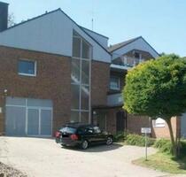 Schieder, 56 qm - sehr schöne Single-Wohnung mit EBK + Stellplatz - Schieder-Schwalenberg