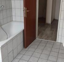 HELLE und SCHÖNE 2-Raum-Wohnung in Edersleben - Wallhausen