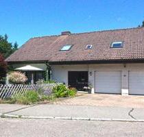 Praktische 1-Zimmer-Dachgeschosswohnung mit Balkon – funktional und ruhig gelegen - Schramberg