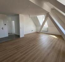 Germersheim: Traumhafte frisch sanierte 2-Zimmer-Altbau-Wohnung