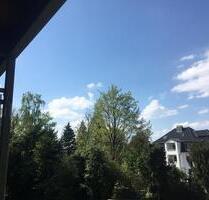 Zentrale und ruhige, helle 3,5-Raum-Erdgeschosswohnung mit sonnigem Balkon in Hattingen Innenstadt
