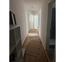 3-Zimmer sanierte Altbauwohnung mit Balkon in Berlin Neukölln