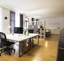 Schönes Büro für Architekten, Ingenieure, Versicherungsagenten o.ä. mit PKW-SP & Wallbox im Hof zu vermieten! - Zwickau