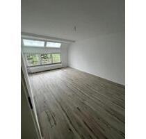 frisch zu 90% sanierte 3 Zimmer-Wohnung - Seitenstraße vom Fischertal - Wuppertal Lichtenplatz