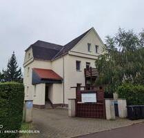 Ruhig gelegene 3-Raumwohnung mit Balkon und Stellplatz am Bitterfelder Berg - Bitterfeld-Wolfen