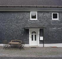 Modernisiertes Fachwerkhaus über 2 Ebenen - Wiehl