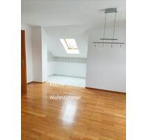 Zentrale, helle ruhig DG-Wohung 75 qm, Blick ins Grüne ab sofort - Arnstorf