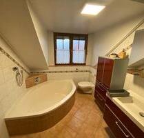 Mietwohnung in Feldheim - 1.350,00 EUR Kaltmiete, ca.  115,00 m² in Burgheim (PLZ: 86666)