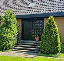 Großzügiges freistehendes Zweifamilienhaus 245qm Wohnfl. 9 Zimmer - Berlin Spandau