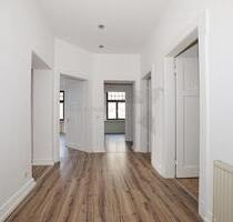 Romantische 4-Raum-Altbauwohnung mit Einbauküche - Zwickau