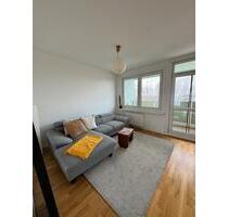 3 Zimmer Wohnung Zwischenmiete 1.8.-1.11. - Berlin Lichtenberg