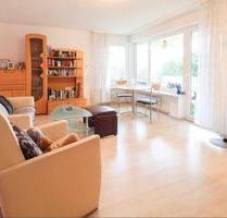 Helle 2.5-Zi Wohnung mit Balkon - Möglingen