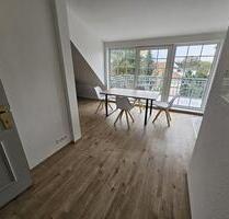 Charmante möblierte Studio - Wohnung mit Dachterrasse in Berlin (Kaulsdorf)