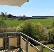 Helle Wohnung mit offener Einbauküche und Balkon in Niedereschach