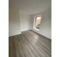 *ich werde renoviert* 3-Zimmer-Erdgeschosswohnung mit Balkon - Stadthagen