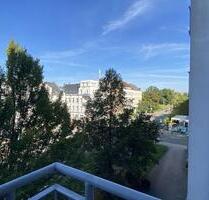 Großzügige 2 Raum-Wohnung mit Balkon wird frisch renoviert - Chemnitz