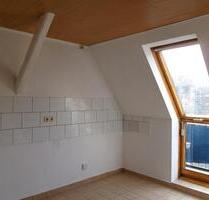 Auerbach: 2 helle Zimmer, Balkon, Tageslichtbad m. Dusche, Aufzug - Auerbach/Vogtland