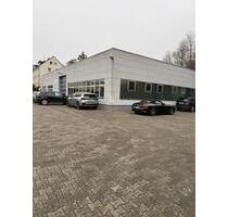 Halle - 3.200,00&nbsp;EUR Kaltmiete, ca.&nbsp; 1,25&nbsp;m&sup2; in Velbert (PLZ: 42549) Velbert-Mitte