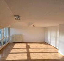 Helle 3,5 Zi Mietwohnung Laupheim DG inkl. Balkon + TG Stellplatz