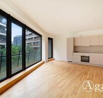 Schöne 3 Zimmer Wohnung mit ca. 84m², EBK, Fußbodenheizung und Balkon in Berlin-Mitte!