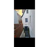 3 Zimmer Haus freistehend - 645,00 EUR Kaltmiete, ca.  65,00 m² in Hersbruck (PLZ: 91217)