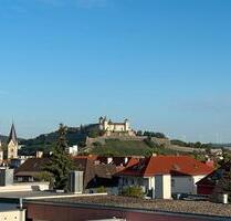 Möblierte 75qm-Wohnung mit traumhaftem Festungsblick zu vermieten - Würzburg Frauenland