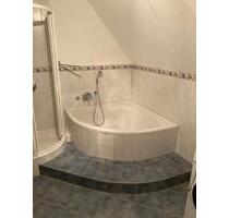 Wohnung WG-Wohnung - 1.600,00 EUR Kaltmiete, ca.  150,00 m² in Ludwigsburg (PLZ: 71642) Hoheneck