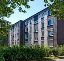 Demnächst frei! Renovierte 3-Zimmer-Wohnung in Duisburg Wehofen mit Balkon