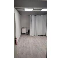 Gewerberaum - 450,00 EUR Kaltmiete, ca.  22,00 m² in Riedstadt (PLZ: 64560)