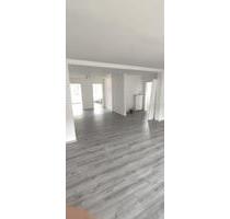Renovierte helle 3 Zimmer Wohnung - Bad Salzdetfurth