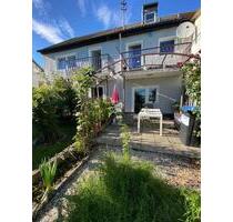 Reihen und Mittelhaushälfte - 275.000,00 EUR Kaufpreis, in Neumarkt-Sankt Veit (PLZ: 84494)