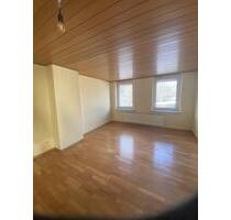 Erdgeschoss: 2-Zi-Wohnung, innenstadtnah, barrierearm, große EBK - Seesen