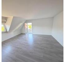 Moderne 3-Zimmer-Wohnung mit Balkon - Renoviert und Einzugsbereit - Esslingen am Neckar Brühl