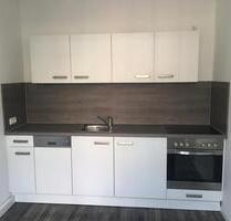 Schicke Zweiraumwohnung mit EBK, Balkon und Aufzug! - Zwickau