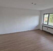 Charmante frisch renovierte 2 Zimmerwohnung mit Feldblick - Köln Chorweiler