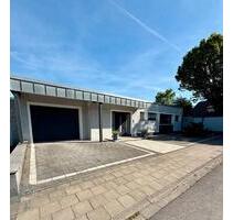 Bungalow in Stommeln - 1.700,00 EUR Kaltmiete, ca.  121,00 m² in Pulheim (PLZ: 50259)