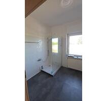 3,5-Zi.-Wohnung kernsaniertes Bad + Garage +Keller+ Garten - Salzgitter Ortschaft Ost