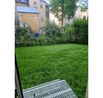 Frisch kernsanierte 2-Zimmer-Altbauwohnung mit Garten - Frankfurt am Main Bockenheim