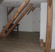 Dachwohnung zu vermieten - 500,00 EUR Kaltmiete, in Leutershausen (PLZ: 91578)