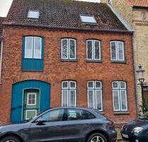 Neu sanierte 2 Zi. Wohnung zentral in Friedrichstadt - Husum