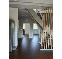 Zu vermieten 5-Zimmer-Maisonette-Wohnung - Berlin Reinickendorf