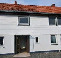 zweigeschossiges Reihenendhaus - 800,00 EUR Kaltmiete, ca.  63,40 m² in Bad Münder am Deister (PLZ: 31848)