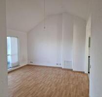 Charmante Dachgeschosswohnung in Leipzig mit Balkon