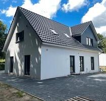 Dachgeschosswohnung in ZweifamilienhausErstbezug - Bad Zwischenahn