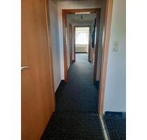 3 Zi. Wohnung im D.G eines freistehenden Hauses.شقة للإيجار - Bückeburg