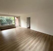 Ruhig und zentral zugleich: Renovierte 3-Zimmer-Wohnung mit Balkon in Innenstadtnähe - Leer (Ostfriesland)