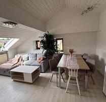 Charmante und helle 4-Zimmer-DG-WHG (rent. vermietet) - Kelheim