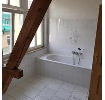 *Gemütliche 4-Zimmer im DG* - 488,00 EUR Kaltmiete, in Frankenberg (Sachsen) (PLZ: 09669)